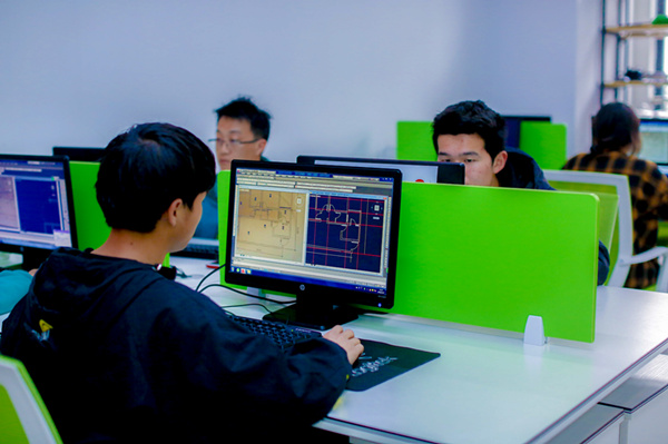 南京新華電腦專修學院好不好，到底怎么樣？