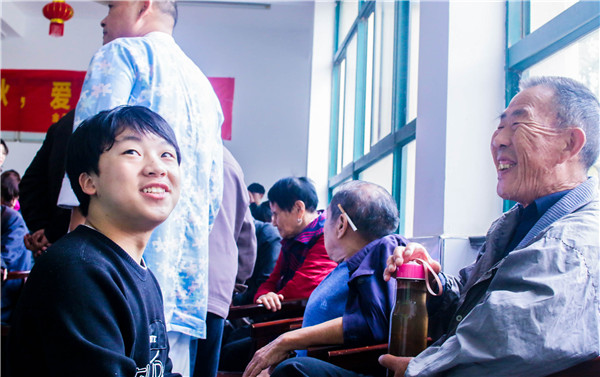 你我志愿心，傳遞敬老情——南京新華學子走進秣陵街道敬老院