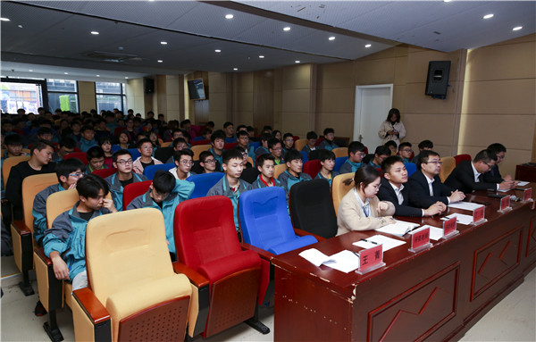 2019秋季新生階段課程結(jié)課答辯分享會圓滿落幕！