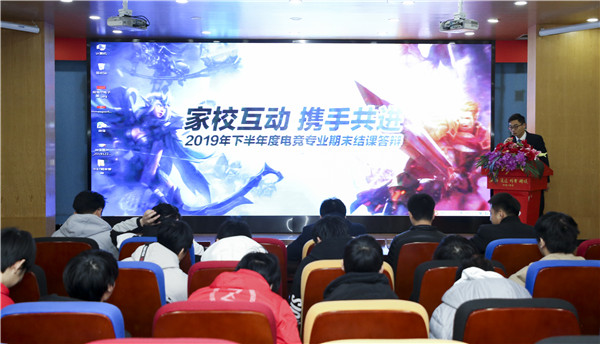 教學(xué)成果展示周，學(xué)子答辯各顯神通