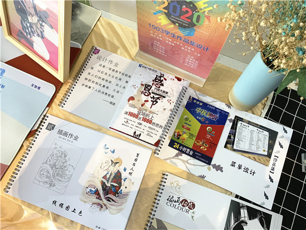 教學(xué)成果展示周，學(xué)子答辯各顯神通