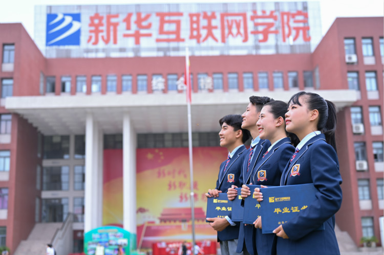 職業(yè)教育托舉新希望，如何選擇一所好學(xué)校？