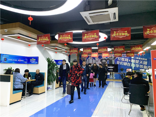 年前擇校，為啥家長都來南京新華實(shí)地考察？