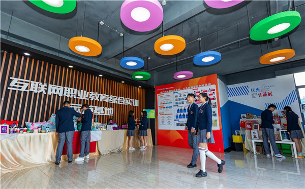 年后不想外出打工了，學(xué)什么技術(shù)有出路？