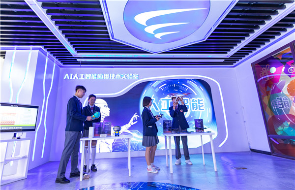 南京有什么學校適合初中畢業(yè)的？
