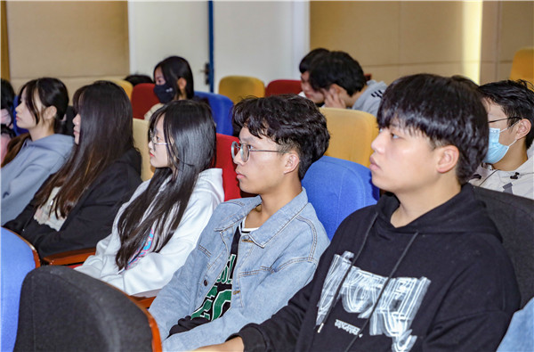 就業(yè)保障丨企業(yè)進(jìn)校園，助力南新學(xué)子就業(yè)
