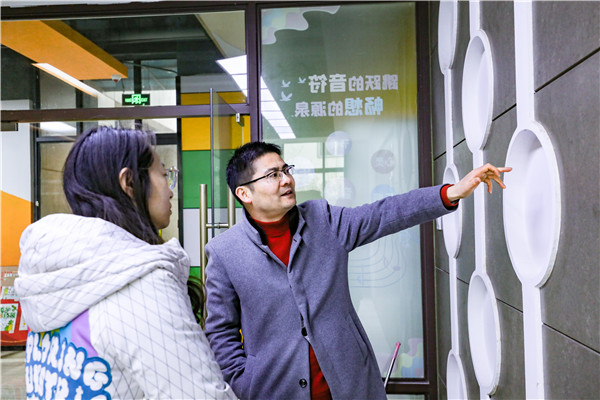 新課堂，迎接新成長(zhǎng)|南新新華美妝新生參觀新教室