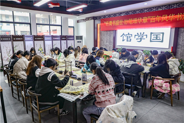 開學(xué)特輯|開學(xué)第一天，我們是這樣度過的