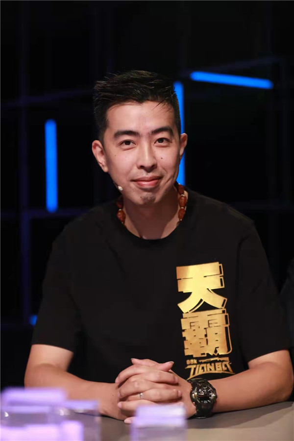 王者爭霸 限定名額！LGD俱樂部明星成員來新華啦！快來一戰(zhàn)高低