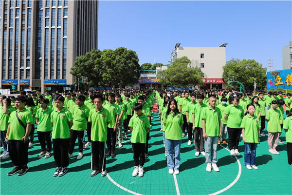 新生力量 向上成長(zhǎng)|南京新華2022年秋季新生職業(yè)素質(zhì)拓展訓(xùn)練正式開營(yíng)！